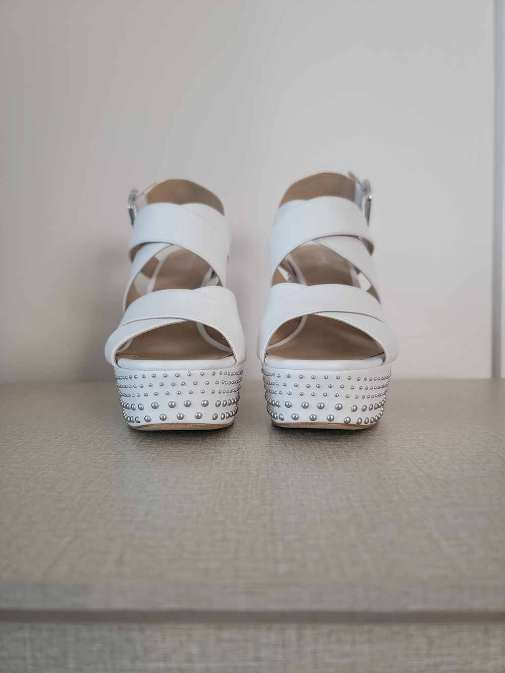 Michael Kors Mila Optic White Leather Studded Chunky Platform Sandals - 7M Box - Picture 5 of 10
